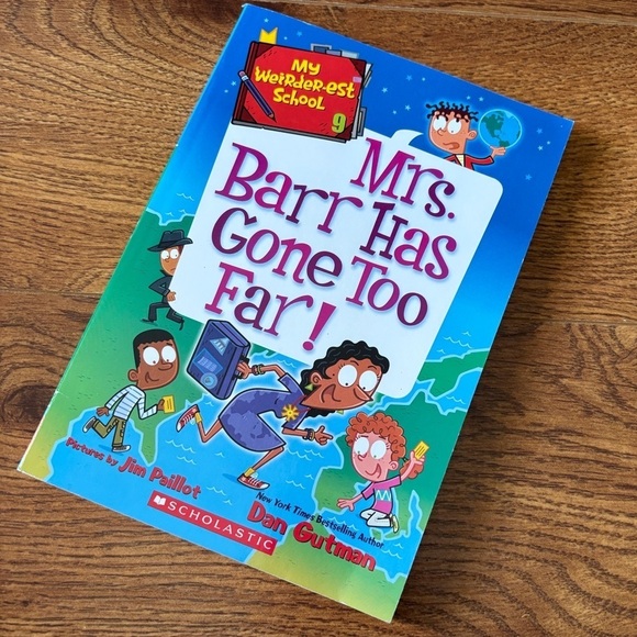 My Weirdest School: #9 Mrs. Barr Has Gone Too Far! paperback book - Picture 1 of 3